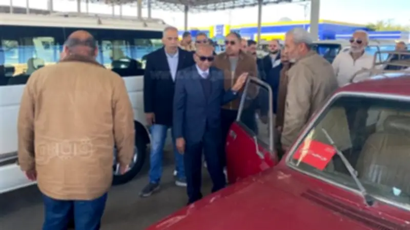 السكرتير العام لبورسعيد يتفقد الميناء البري للتأكد من تطبيق تسعيرة الوقود الجديدة