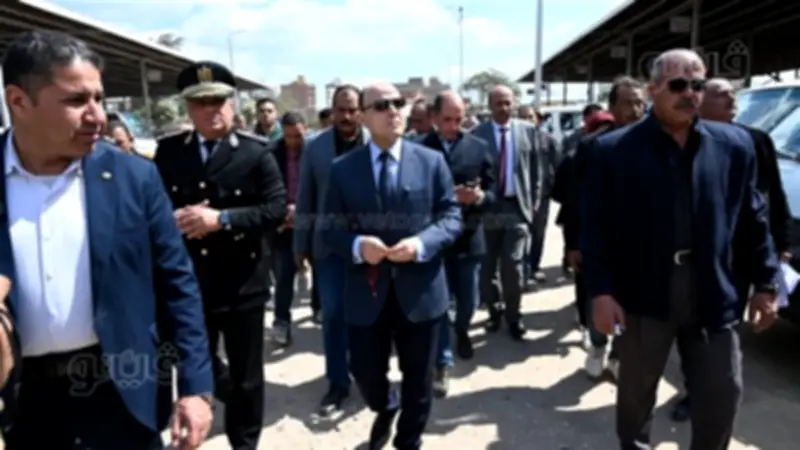 محافظ الغربية يحذر من التلاعب بالأجرة ويؤكد فرض غرامات فورية على المخالفين