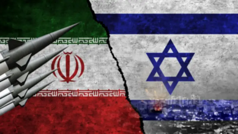 تقرير: إسرائيل تسعى لإلحاق ضرر أقصى بإيران قبل تدخل أمريكي محتمل لوقف الحرب