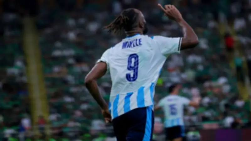 بيراميدز يفقد ماييلي.. الكونغو تستدعي نجمها لمعسكر المكسيك استعدادًا للمونديال