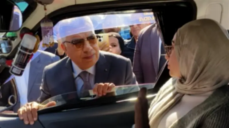 محافظ الدقهلية يتفقد المواقف بعد زيادة أسعار البنزين لضبط تعريفة المواصلات الجديدة