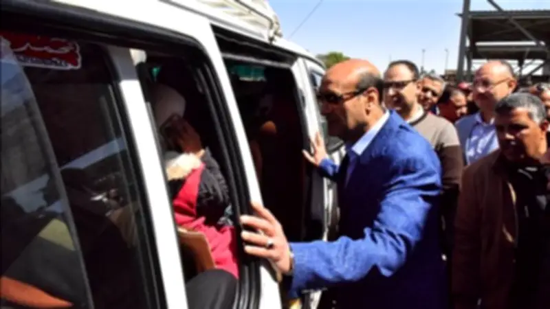 محافظ أسيوط يوجه بإقامة نقاط تفتيش على الطرق لضمان تطبيق التعريفة الجديدة