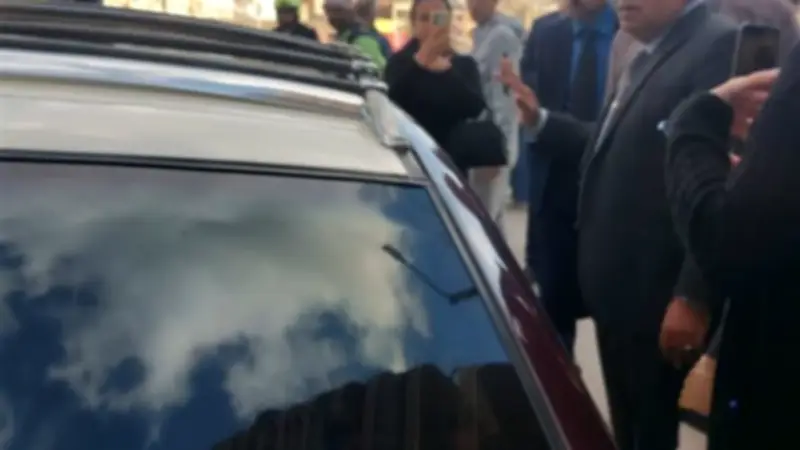 محافظ الدقهلية يتفقد سيارات الأجرة والسرفيس للتأكد من تطبيق التعريفة الجديدة