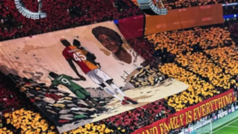 لافتة جماهير جالطة سراي تبكي أوسيمين في دوري الأبطال.. تفاصيل مؤثرة