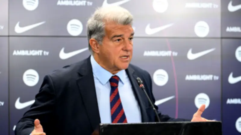 لابورتا يشترط رغبة ألفاريز وسعر معقول لصفقة برشلونة