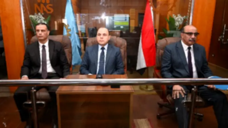 محافظ الغربية يرأس غرفة العمليات لمتابعة تطبيق التعريفة الجديدة للمواصلات العامة