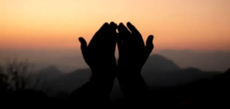 من قال نور الله قبره وبيض وجهه.. دعاء اليوم الحادي والعشرين من شهر رمضان المبارك