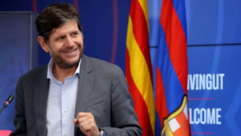 بعد قنبلة تشافي وتكذيب لابورتا.. إليماني يدلي برأيه في قضية عودة ميسي لبرشلونة