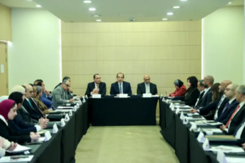 مصر تمتلك مصانع مجهزة بالكامل لتصنيع اللقاحات محلياً