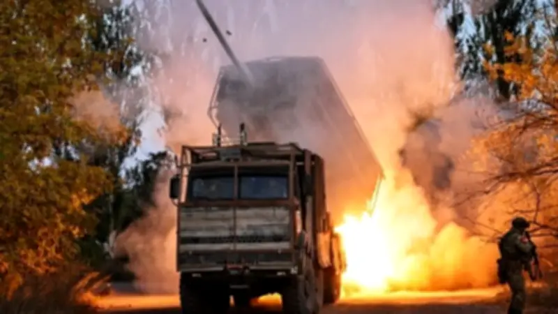 روسيا تعلن السيطرة على بلدة تشيرفونايا زاريا في سومي وتدمر أسلحة غربية