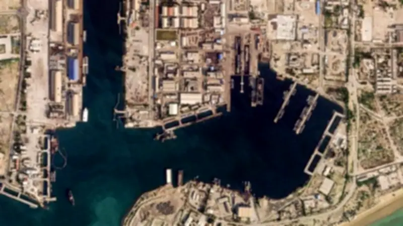 إيران تهدد بمنع تصدير النفط لأمريكا وحلفائها عبر مضيق هرمز