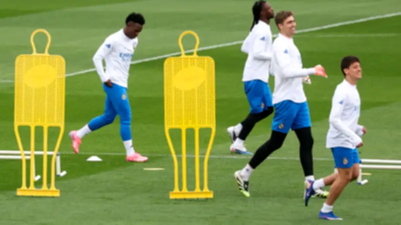 وسط الغيابات المتعددة.. خماسي الرديف يكمل قائمة ريال مدريد أمام مانشستر سيتي