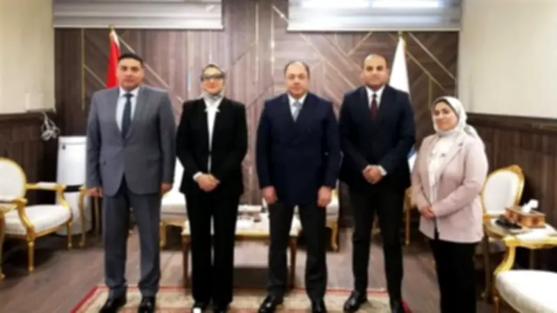 محافظ الوادي الجديد وهيئة تنمية الصعيد يبحثان دعم المشروعات الإنتاجية والتنموية