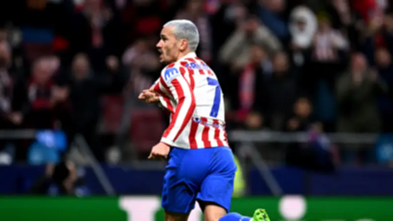 جريزمان يثير عاصفة بتصريحه عن ملعب أتلتيكو مدريد قبل مواجهة برشلونة