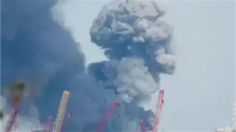 الجيش الكويتي يعلن عن إصابتين وأضرار مادية في هجوم بطائرة مسيرة استهدف عمارة سكنية جنوب البلاد