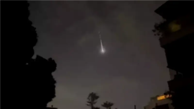 صفارات الإنذار تدوي في كرميئيل بشمال إسرائيل بعد رصد إطلاق صواريخ إيرانية