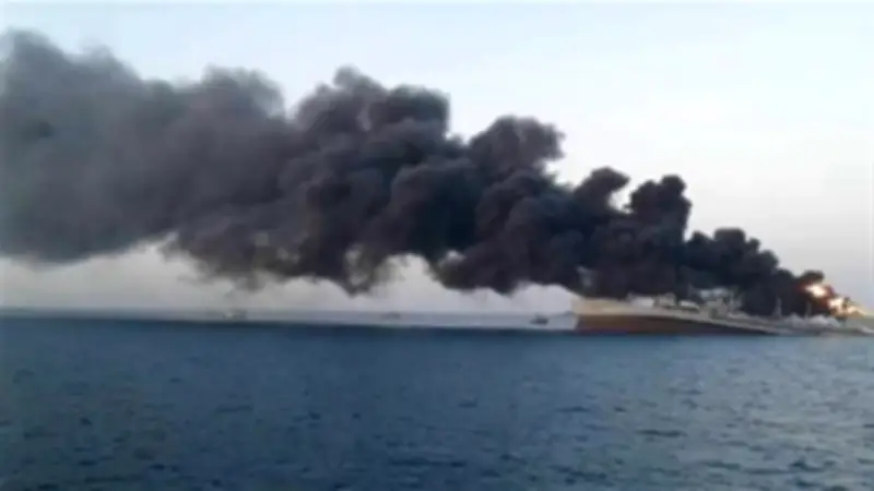 هيئة بحرية بريطانية: سفينة حاويات تتعرض لهجوم قرب الإمارات