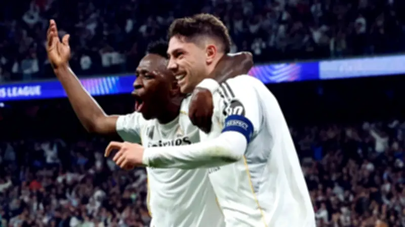 فالفيردي يرفض عرض فينيسيوس لتسديد ركلة الجزاء بعد هاتريكه في شباك مانشستر سيتي