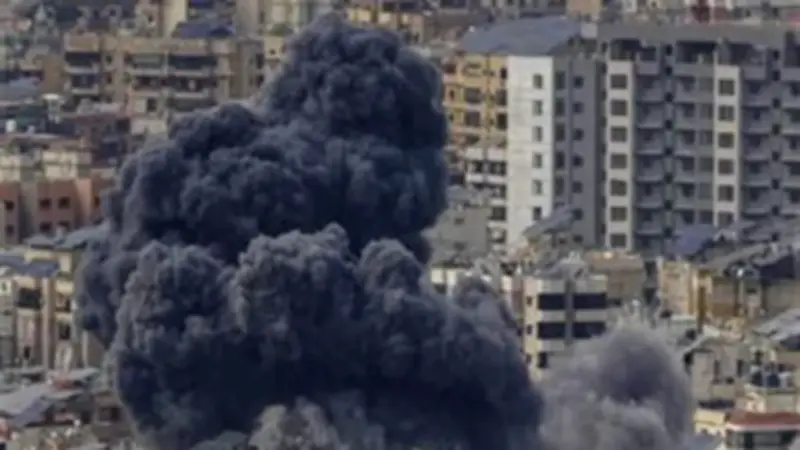 جيش الاحتلال الإسرائيلي يزعم اغتيال قائد إيراني في بيروت خلال غارة جوية