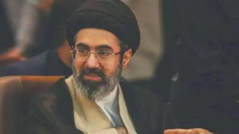 مجتبى خامنئي يكشف: علمت بتعييني مرشدًا لإيران عبر التليفزيون