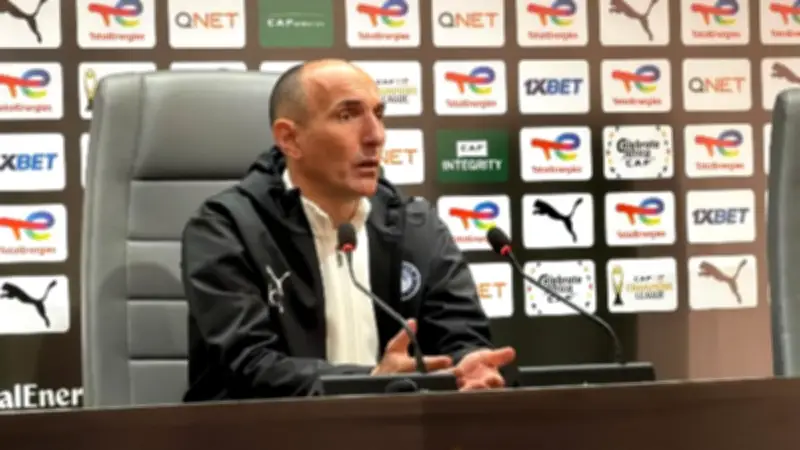 يورتشيتش يتفقد ملعب الرباط استعدادًا لمواجهة الجيش الملكي في دوري الأبطال الأفريقي