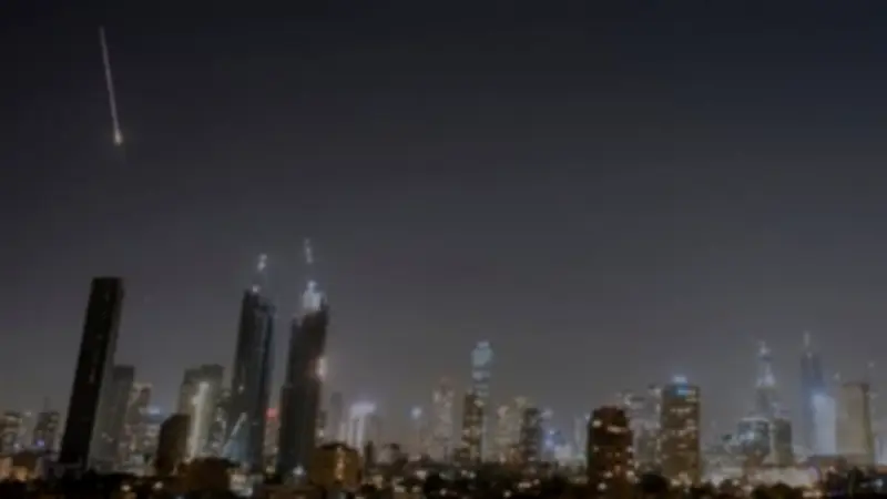 الجيش الإسرائيلي يعلن رصد إطلاق صواريخ إيرانية وتدوي صفارات الإنذار في العربة وإيلات