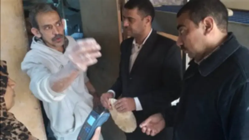 نائب محافظ الدقهلية يتفقد مخابز المنصورة لضمان جودة الرغيف والالتزام بالأوزان القانونية