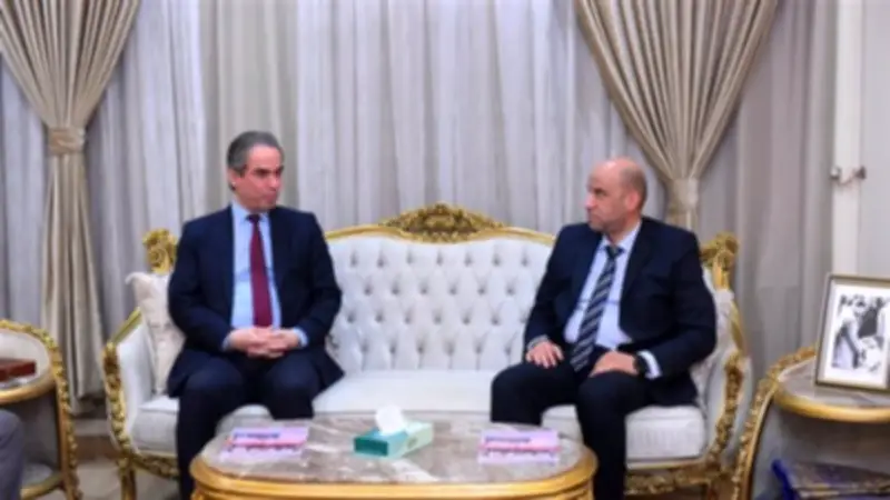 وزير العمل يستقبل رئيس الهيئة الوطنية للإعلام لتعزيز التعاون في ملفات العمل والإعلام