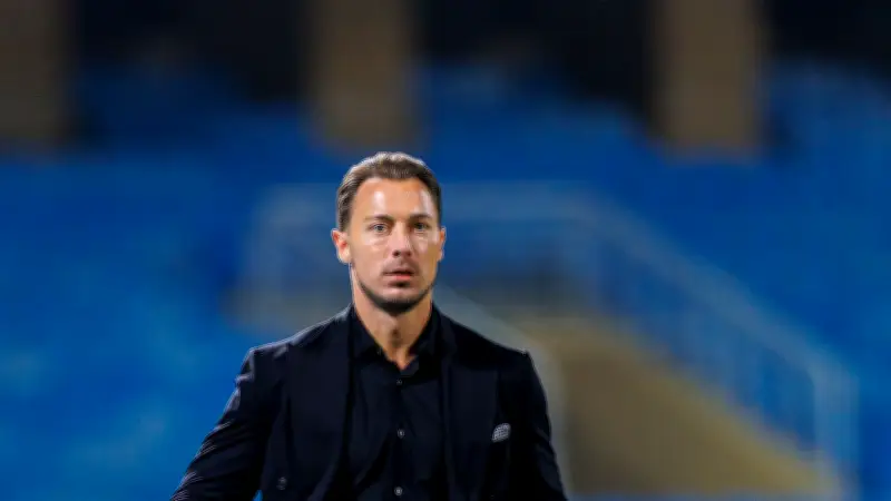 يايسله ينتقد التحكيم في خسارة الأهلي أمام القادسية وينفي تورط محرز