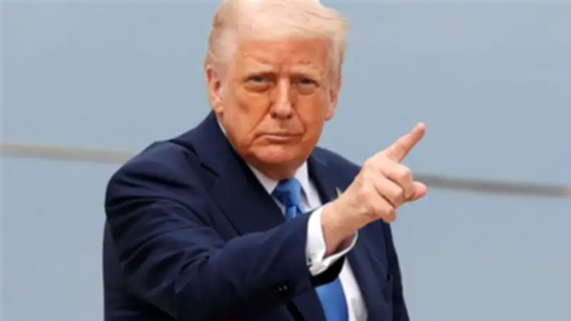 ترامب يزعم تنفيذ أقوى غارة جوية في تاريخ الشرق الأوسط ضد أهداف إيرانية بجزيرة خرج