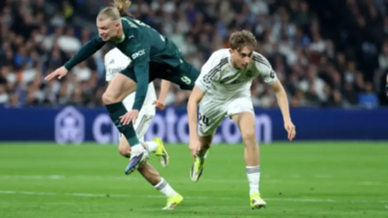 هويسن يعود بقوة.. كيف تغلب على الضغوط وأبهر أمام مانشستر سيتي؟