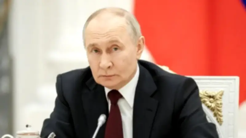 بوتين المستفيد الأكبر من الحرب مع إيران.. واشنطن تخفف قيود النفط الروسي مؤقتًا