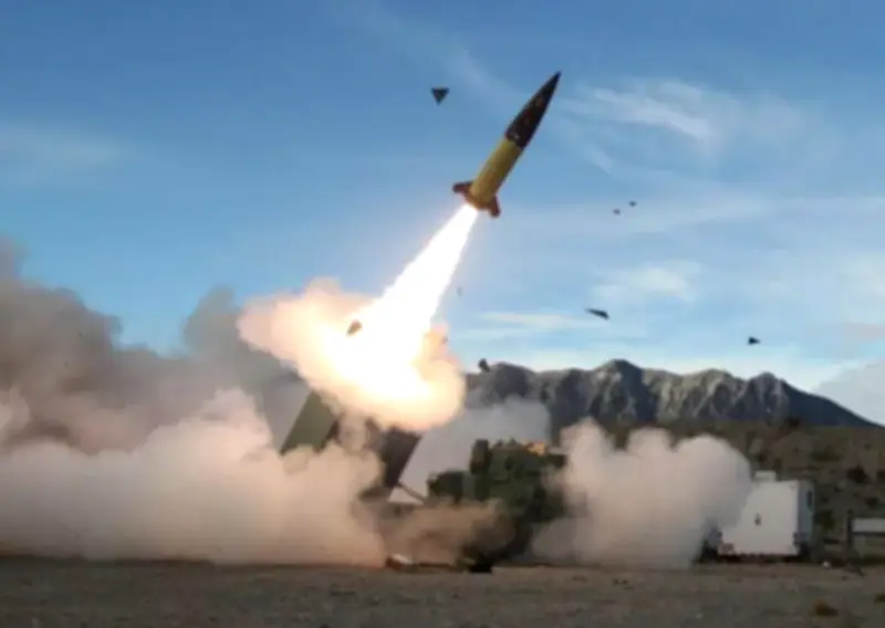 إعلام إسرائيلي: اعتراض صاروخ وسقوط آخر في مناطق مفتوحة بالجليل الغربي