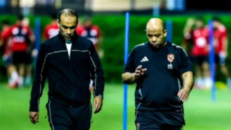 كواليس معسكر الأهلي في تونس: عبد الحفيظ وصلاح الدين يضعان خطة مواجهة الترجي