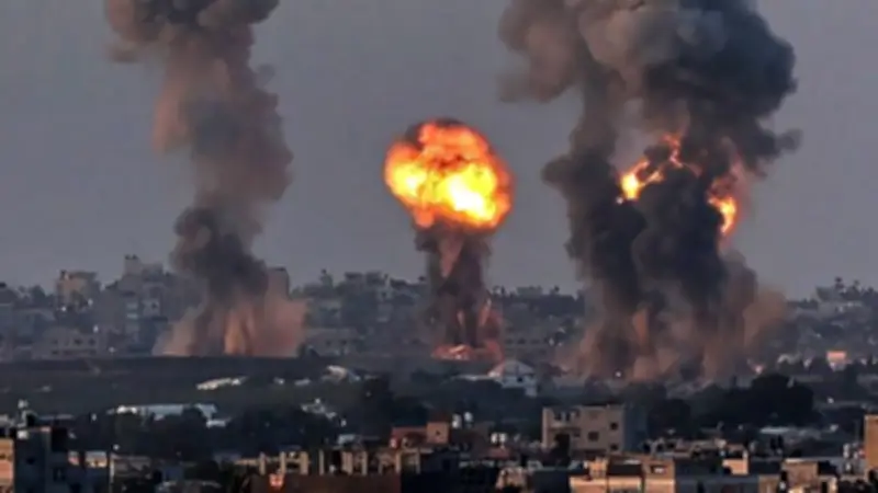 غارات إسرائيلية مكثفة على لبنان ورد حزب الله بقصف شمال إسرائيل