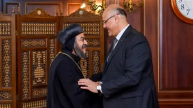 محافظ الإسكندرية يستقبل وفد الكنيسة القبطية الأرثوذكسية لتهنئته بتوليه المنصب