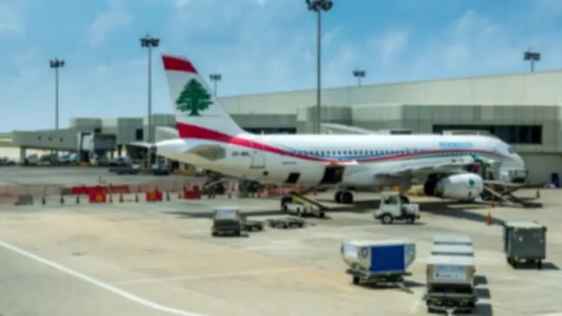 وزير الأشغال اللبناني يؤكد استقرار أوضاع مطار بيروت ويشدد على ضرورة مطار ثانٍ