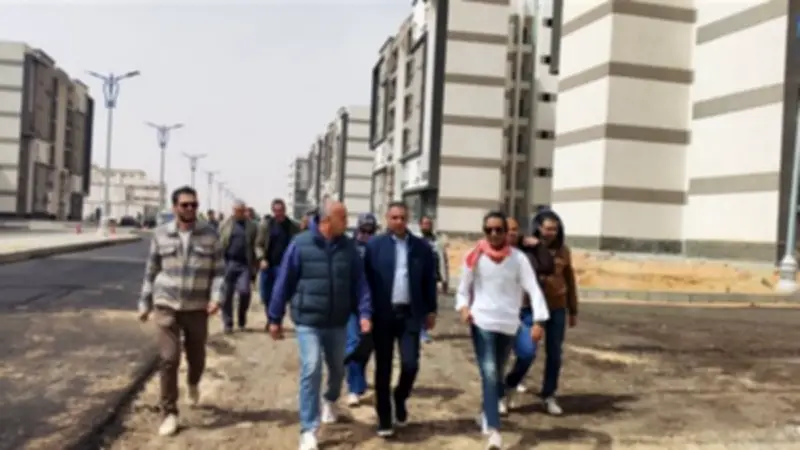 مندور يتفقد مشروعات الإسكان في بدر ويؤكد على تسريع وتيرة التنفيذ لتحسين جودة الحياة