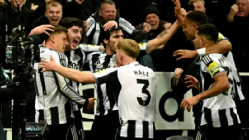 نيوكاسل يهزم تشيلسي بهدف جوردون في الدوري الإنجليزي ويصعد للمركز التاسع