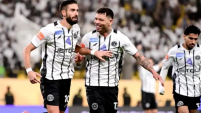 الشباب يتقدم على الأخدود بهدف حمدالله في الشوط الأول من الدوري السعودي