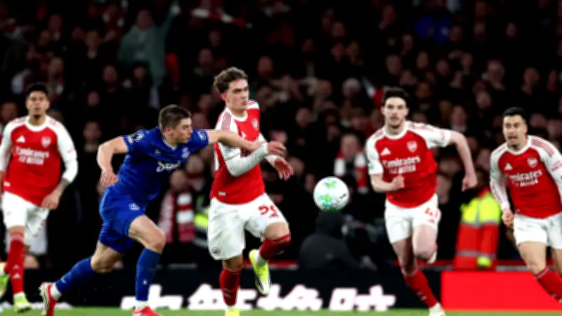 آرسنال يحافظ على الصدارة بفوز ثمين على إيفرتون في الدوري الإنجليزي