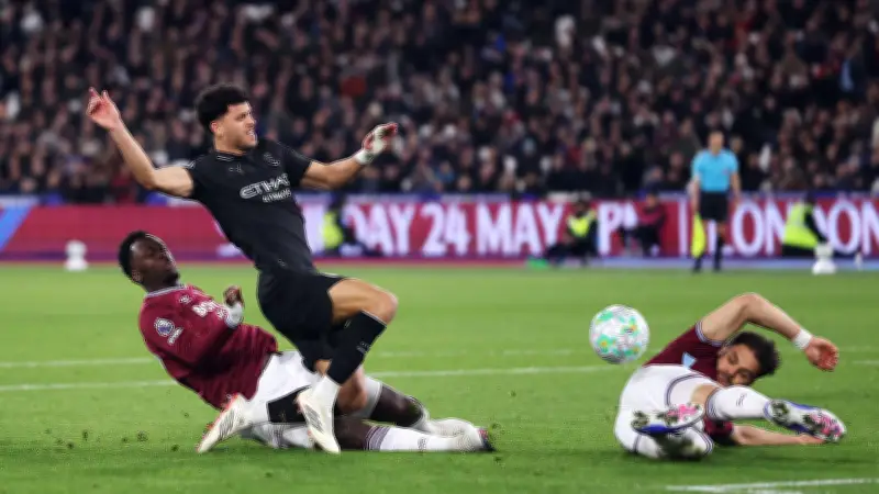 مانشستر سيتي يتعثر أمام وست هام ويقرب آرسنال من لقب البريميرليج بعد صدمة ريال مدريد