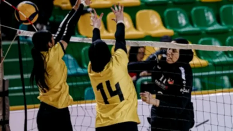 الأهلي يتأهل لمواجهة الزمالك في نهائي كأس مصر للكرة الطائرة للسيدات