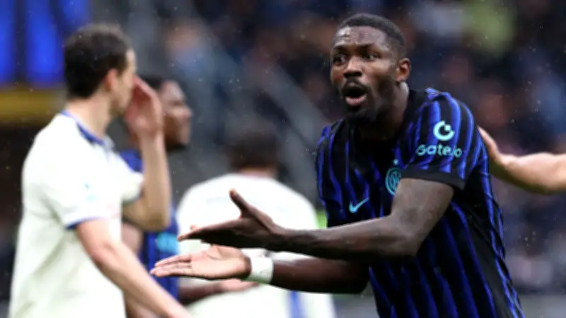 غضب إنتر ميلان من التحكيم بعد أزمة باستوني مع يوفنتوس