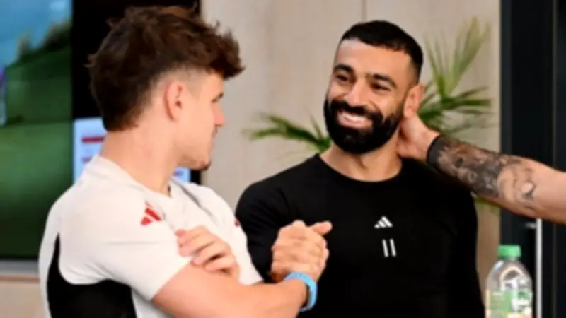 كيركيز يصف خزانة جوائز محمد صلاح بأنها مصدر إلهام للاعبين