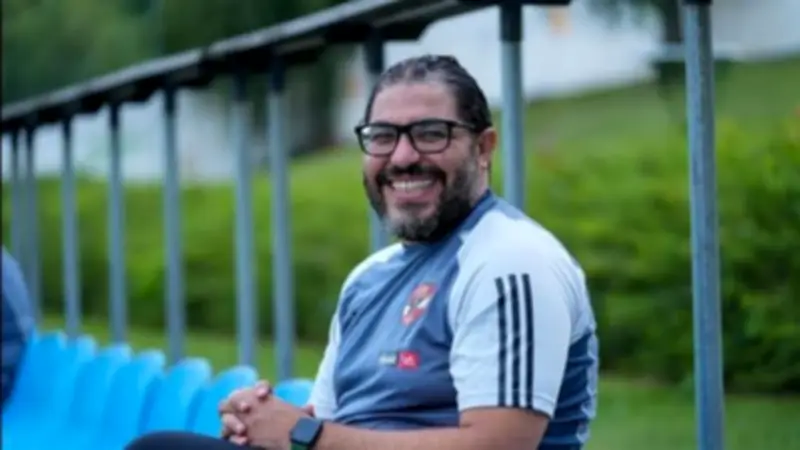 المعد النفسي للأهلي يشارك في المحاضرة الختامية قبل مواجهة الترجي في دوري الأبطال