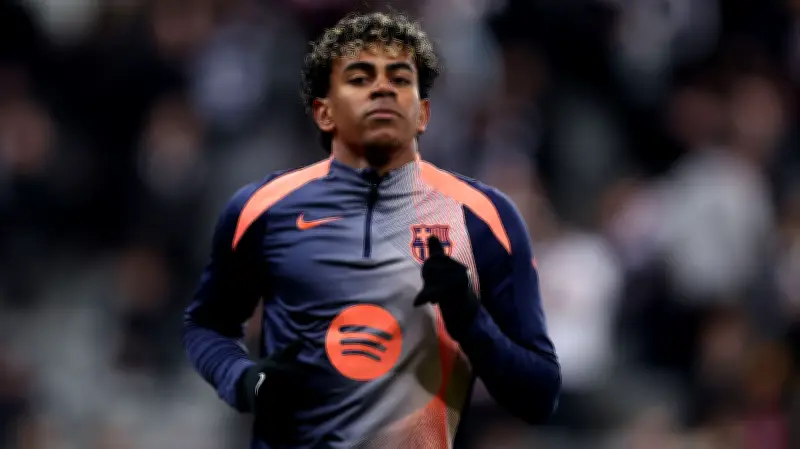 ثلاثة تغييرات في تشكيلة برشلونة: يامال خارج التشكيلة الأساسية أمام إشبيلية