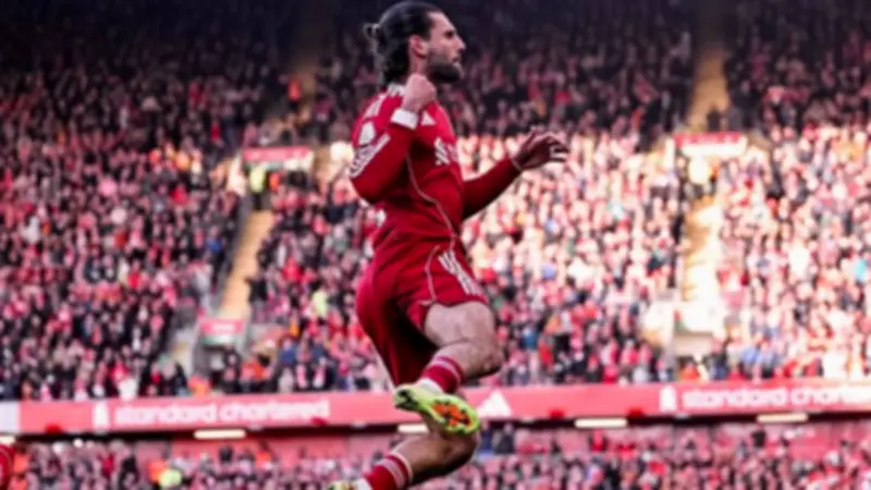 ليفربول يتقدم على توتنهام بهدف سوبوسلاي المبكر في قمة الدوري الإنجليزي