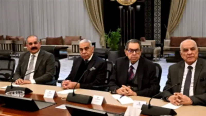 المكاوي: لجنة طوارئ من قيادات الغرف التجارية والصناعية لمتابعة حركة الأسواق