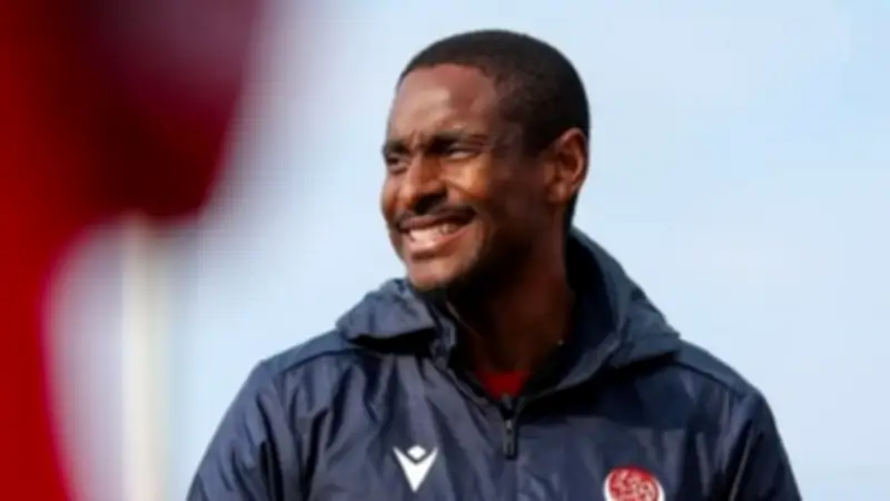 مولودية الجزائر يعلن رسميًا عن تعيين خالد بن يحيى مدربًا جديدًا خلفًا لموكوينا